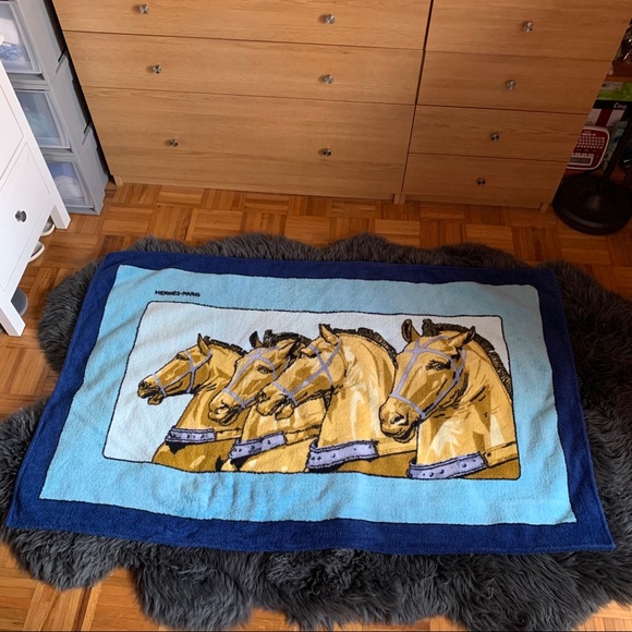 Vintage Hermès Large Towel Equestrian/Horses Motif - Picture 4 of 16